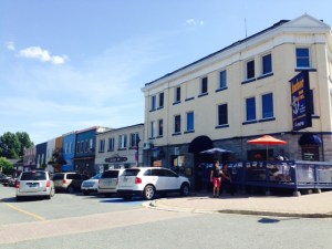 Main Street adjacent to the harbor has several restaurants and numerous shops