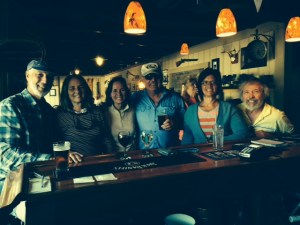 We decided to have our pre-dinner "happy hour" at the bar instead of on the boat - from left to right: Paul, Trish, Pat, Doug, Janet, Jim
