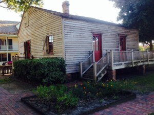 Located downtown is the Historic Pensacola Village - an area where many small, original 1800's wood frame houses have been preserved and restored, and several museums have been added to tell the story of earlier times in Pensacola