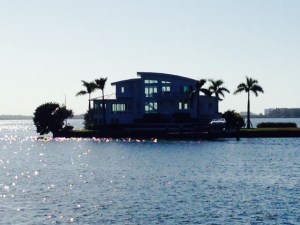 Both the house and the setting - on a long peninsula sticking out into the GICW, struck me as we came upon this house