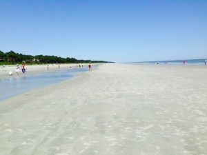 Hilton Head is, of course, also known for its beaches, which are extraordinarily wide at low tide, They are truly beautiful, but the sand is brown and a bit silty - not quite the caliber of the beaches of South Florida (what a snob...).