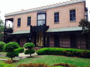 This building served as General Sherman's headquarters in Savannah as he completed his famous "march to the sea" near the end of the war. Sherman did not burn Savannah - knowing the futility of resistance at that point in the war, city officials negotiated a surrender of the city with Sherman, thus preventing it from being destroyed. Sherman then sent his famous telegram to Lincoln at Christmas in 1864, presenting him Savannah as a Christmas gift.